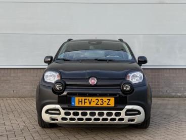 SPOTICAR Fiat Panda Pandina Cross 70 Pk Hybrid Navigatie Via App | Air Tweedehands -  Hybride Zwart - Doetinchem - 1200296905_2