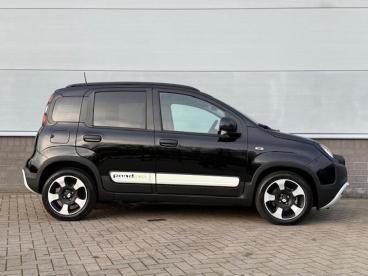 SPOTICAR Fiat Panda Pandina Cross 70 Pk Hybrid Navigatie Via App | Air Tweedehands -  Hybride Zwart - Doetinchem - 1200296905_4