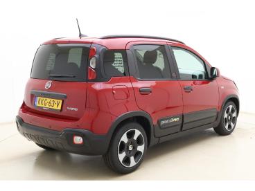 SPOTICAR Fiat Panda 1.0 Hybrid Pandina | Navigatie Via Carplay | 8 Jaa Tweedehands -  Benzine Rood - Leeuwarden - 1200300335_2