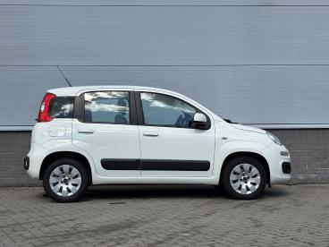 SPOTICAR Fiat Panda 0.9 Twinair Popstar Automaat | Airco | Bluetooth Tweedehands -  Benzine Wit - Doetinchem - 1200301186_3