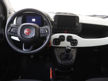SPOTICAR Fiat Panda 1.0 Hybrid Pandina Tweedehands -  Hybride Geel - Den Haag - 1200301299_5