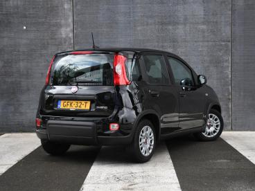 SPOTICAR Fiat Panda Urban 1.0 Hybrid 70pk Pdc Achter | Dab Radio | Air Tweedehands -  Benzine Zwart - Sittard - 1200301759_5