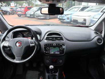 SPOTICAR Fiat Punto 0.9 Twinair Turbo 100pk 5d Sempre, Rijklaarprijs | Tweedehands -  Benzine Rood - Ommen - 1200295511_5