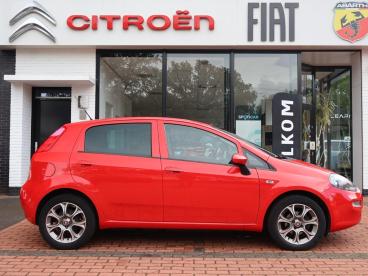 SPOTICAR Fiat Punto 0.9 Twinair Turbo 100pk 5drs Sempre, Rijklaarprijs Tweedehands -  Benzine Rood - Ommen - 1200299743_3