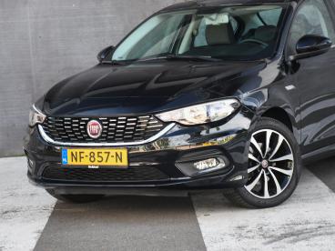 SPOTICAR Fiat Tipo Lounge 1.4 16v 95pk 17''lm | Dab | Navi | Clima | Tweedehands - Sedan Benzine Zwart - Sittard - 1200302486_2