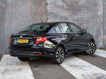 SPOTICAR Fiat Tipo Lounge 1.4 16v 95pk 17''lm | Dab | Navi | Clima | Tweedehands - Sedan Benzine Zwart - Sittard - 1200302486_5