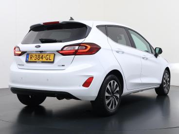 SPOTICAR Ford Fiesta 125pk Hybrid Titanium | 1ste Eigenaar | Trekhaak | Tweedehands -  Benzine Wit - Oirschot - 1200303375_3