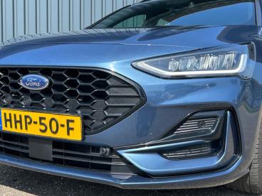 SPOTICAR Ford Focus Wagon St-line Hybrid 125pk I Automaat I Sync 4 I C Tweedehands - Stationwagen Hybride Blauw - Venlo - 1200270077_2