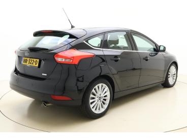 SPOTICAR Ford Focus 1.5 Titanium Edition 150 Pk | Automaat | Navigatie Tweedehands - Hatchback Benzine Zwart - Heerenveen - 1200278165_2
