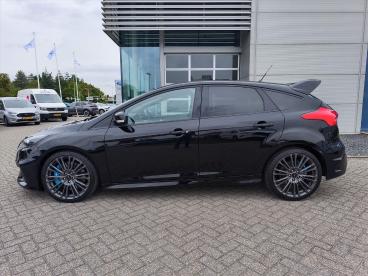 SPOTICAR Ford Focus 2.3 Ecoboost 350pk 5-deurs Awd Rs I Recaro Kuipsto Tweedehands - Hatchback Benzine Zwart - Venray - 1200279076_4