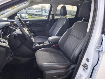 SPOTICAR Ford Kuga 1.5 Ecoboost 120pk 2wd Titanium | Panoramadak | Tr Tweedehands - Suv Benzine Wit - Venray - 1200288642_5