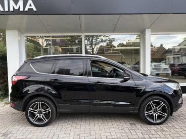 SPOTICAR Ford Kuga 1.5 Ecoboost Titanium | Trekhaak | Navigatie | Par Tweedehands - Suv Benzine Zwart - Wirdum (fr) - 1200302944_2