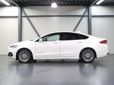SPOTICAR Ford Mondeo 188pk Hybride Titanium | 1ste Eigenaar | Leer | Ca Tweedehands - Sedan Hybride Wit - Amersfoort - 1200292990_2