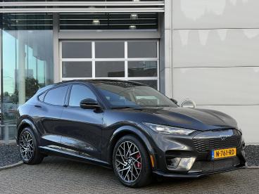 SPOTICAR Ford Mustang Gt Awd 98kwh 487pk | Leder/alcantara Bekleding | B Tweedehands - Suv Elektrisch Grijs - Venlo - 1200279861_4