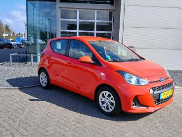SPOTICAR Hyundai I10 1.0i 66pk Comfort | Navigatie | Airco | Parkeersen Tweedehands -  Benzine Rood - Venray - 1200274896_3