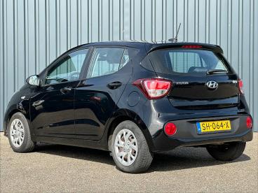 SPOTICAR Hyundai I10 1.0i 66pk Comfort I All Season I Navigatie I Cruis Tweedehands -  Benzine Zwart - Ruurlo - 1200290917_3