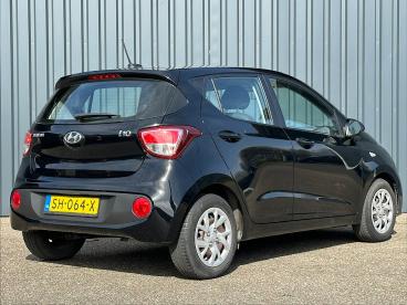 SPOTICAR Hyundai I10 1.0i 66pk Comfort I All Season I Navigatie I Cruis Tweedehands -  Benzine Zwart - Ruurlo - 1200290917_5