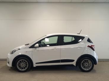 SPOTICAR Hyundai I10 1.0i Go! 2017 Lage Km Stand!! Tweedehands -  Benzine Wit - Den Haag - 1200295566_3