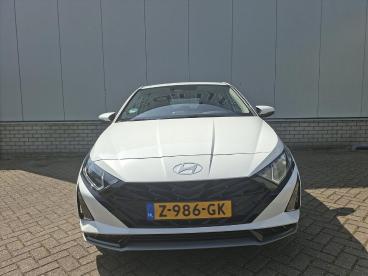 SPOTICAR Hyundai I20 1.0 T-gdi Mhev 100pk Dct Automaat Comfort Smart | Tweedehands -  Hybride Wit - Venlo - 1200282064_2