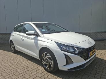 SPOTICAR Hyundai I20 1.0 T-gdi Mhev 100pk Dct Automaat Comfort Smart | Tweedehands -  Hybride Wit - Venlo - 1200282064_3