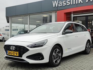 SPOTICAR Hyundai I30 Wagon 1.0 T-gdi 48v 120pk Comfort | Climate Contro Tweedehands - Stationwagen Hybride Wit - Venray - 1200285085_2
