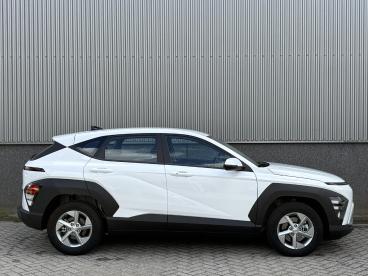 SPOTICAR Hyundai Kona I 1.6 Gdi Hev 141pk Dct Comfort | Adaptive Cruise Tweedehands - Suv Hybride Wit - Venlo - 1200282062_4