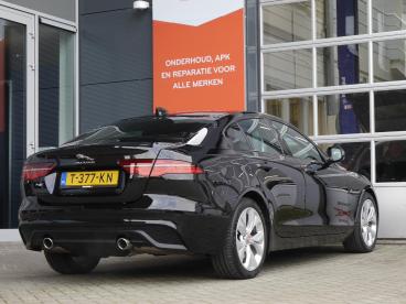 SPOTICAR Jaguar Xe 2.0 P250 Se | 1800 Kg Trekgewicht | Apple Carplay/ Tweedehands - Sedan Benzine Zwart - Sneek - 1200279979_4