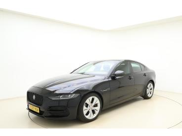 SPOTICAR Jaguar Xe 2.0 P250 Se | 1800 Kg Trekgewicht | Apple Carplay/ Tweedehands - Sedan Benzine Zwart - Drachten - 1200292588_1