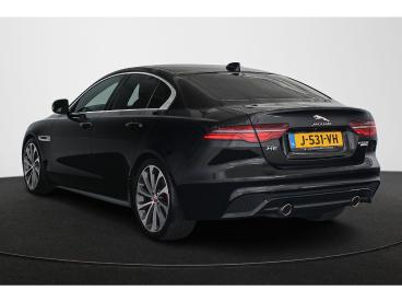 SPOTICAR Jaguar Xe 2.0 P250 R-dynamic S Meridian Stuur-stoelverwarmin Tweedehands - Sedan Benzine Zwart - Mijdrecht - 1200293770_4