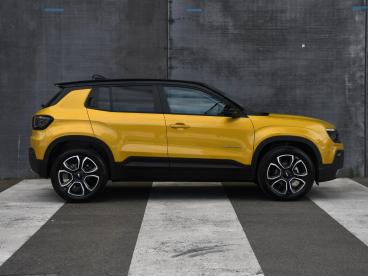 SPOTICAR Jeep Avenger Altitude 1.2 Gse 100pk Elek. Achterklep | Adap. Cr Tweedehands - Suv Benzine Geel - Sittard - 1200271314_3