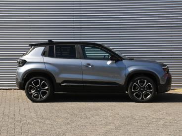 SPOTICAR Jeep Avenger 1st Edition 54 Kwh 156pk Automaat Stoelverw. Voor Tweedehands - Suv Elektrisch Grijs - Sittard - 1200272558_4