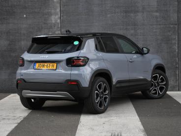 SPOTICAR Jeep Avenger Summit 54kwh 156pk Automaat Keyless Entry | Dode H Tweedehands - Suv Elektrisch Grijs - Sittard - 1200277837_5