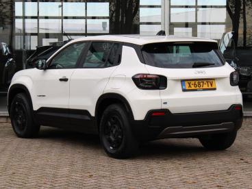 SPOTICAR Jeep Avenger Longitude 54 Kwh | Automaat | Climate / Apple Carp Tweedehands - Suv Elektrisch Wit - Culemborg - 1200280311_2