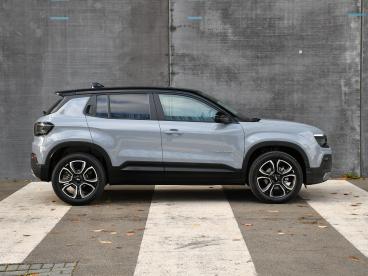 SPOTICAR Jeep Avenger Summit 1.2 E-hybrid 110pk Automaat Jbl Sound | 18' Tweedehands - Suv Hybride Grijs - Sittard - 1200280544_4