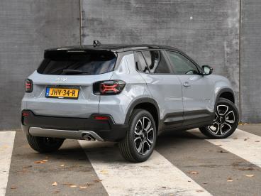 SPOTICAR Jeep Avenger Summit 1.2 E-hybrid 110pk Automaat Jbl Sound | 18' Tweedehands - Suv Hybride Grijs - Sittard - 1200280544_5