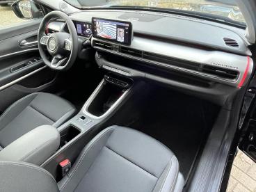 SPOTICAR Jeep Avenger 1.2 E-hybrid Summit Navigatie / Stoelverwarming / Tweedehands - Suv Hybride Zwart - Almere - 1200282525_5