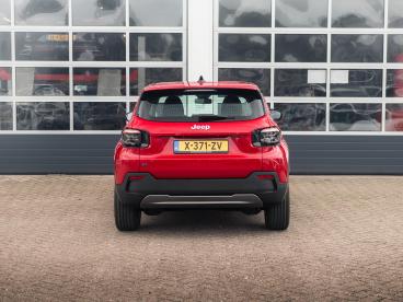 SPOTICAR Jeep Avenger 54kwh | Uit Voorraad Leverbaar | 17% Bijtelling | Tweedehands - Suv Elektrisch Rood - Waddinxveen - 1200284330_5