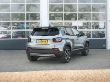 SPOTICAR Jeep Avenger 1st Edition 54 Kwh | 17% Bijtelling | Clima | Crui Tweedehands - Suv Elektrisch Grijs - Waddinxveen - 1200284361_5