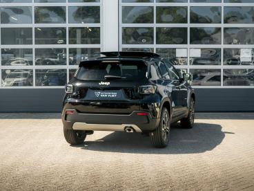 SPOTICAR Jeep Avenger 1.2 E-hybrid Summit | Winter Pack | Schuif/kanteld Tweedehands - Suv Hybride Zwart - Waddinxveen - 1200284376_5