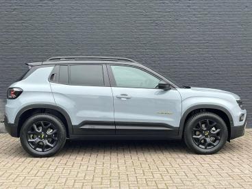 SPOTICAR Jeep Avenger 1.2t 4xe 136pk Aut The North Face I Carplay I Navi Tweedehands - Suv Benzine Grijs - Hengelo - 1200292063_4