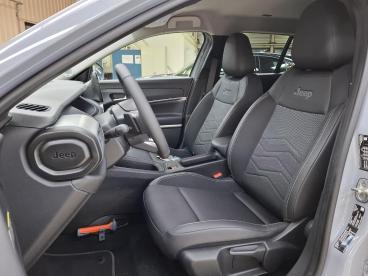 SPOTICAR Jeep Avenger 1.2 E-hybrid Altitude Automaat Navigatie Tweedehands - Suv Hybride Grijs - Hengelo - 1200296217_3