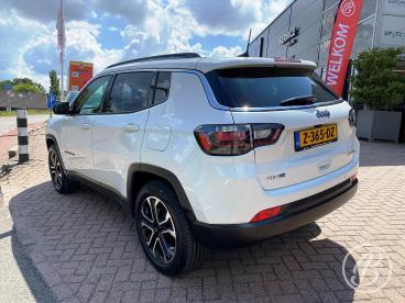 SPOTICAR Jeep Compass 1.3t 4xe Phev 190pk Awd Aut Night Eagle | Adaptive Tweedehands - Suv Plugin Hybrid Wit - Krimpen Aan Den Ijssel - 1200256462_3