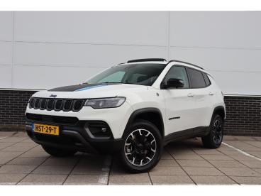 SPOTICAR Jeep Compass 4xe 240 Plug-in Hybrid Electric Trailhawk *panoram Tweedehands - Suv Plugin Hybrid Wit - Almere - 1200271917_1