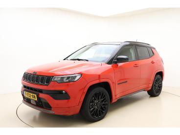 SPOTICAR Jeep Compass 4xe 240 Plug-in Hybrid Electric S Automaat | Leder Tweedehands - Suv Plugin Hybrid Rood - Leeuwarden - 1200274626_1