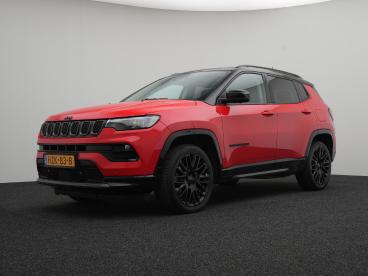 SPOTICAR Jeep Compass 4xe 240 Plug-in Hybrid Electric S | Led-koplampen Tweedehands - Suv Plugin Hybrid Rood - Den Haag - 1200277034_1