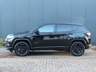 SPOTICAR Jeep Compass 4xe 240pk Upland Automaat | Plug-in Hybrid | Navig Tweedehands - Suv Plugin Hybrid Zwart - Baarn - 1200282213_3