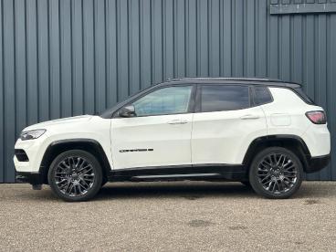 SPOTICAR Jeep Compass 1.3t 4xe 240pk Eawd Aut 80th Anniversary I Schuif/ Tweedehands - Suv Plugin Hybrid Wit - Hengelo - 1200284238_2