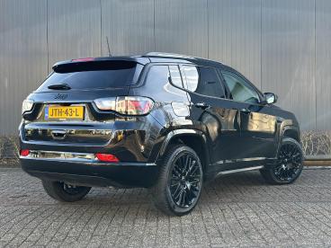 SPOTICAR Jeep Compass 1.5t E-hybrid 130pk Summit Automaat | Achteruitrij Tweedehands - Suv Hybride Zwart - Baarn - 1200285401_3