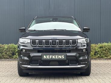 SPOTICAR Jeep Compass 4xe 240pk S Automaat | Plug-in Hybrid | 360º Camer Tweedehands - Suv Plugin Hybrid Zwart - Baarn - 1200291109_2