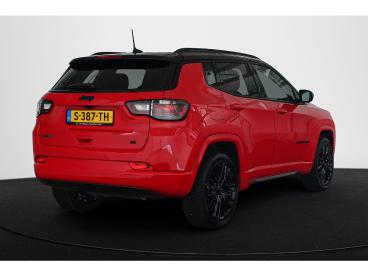 SPOTICAR Jeep Compass 4xe 240 Plug-in Hybrid Electric S Winterpakket 360 Tweedehands - Suv Plugin Hybrid Rood - Mijdrecht - 1200296551_3